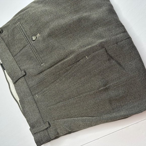 Claiborne. Men’s dress pants. Size 33 x‎ 32 - Picture 4 of 6